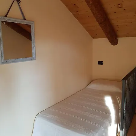 Eleonora Alloggio per agriturismo Argegno