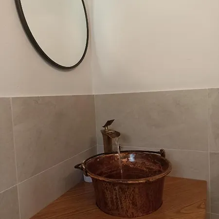 Farm stay Eleonora Argegno