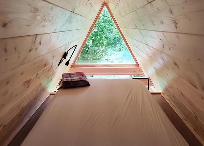 Eleonora Alloggio per agriturismo Argegno