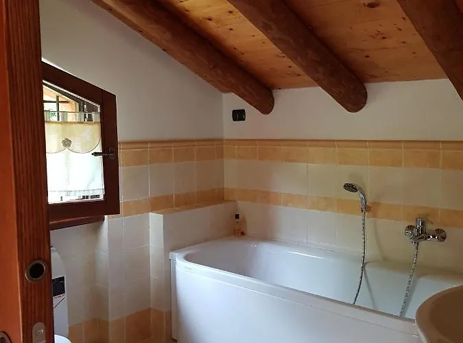 Eleonora Farm stay Argegno